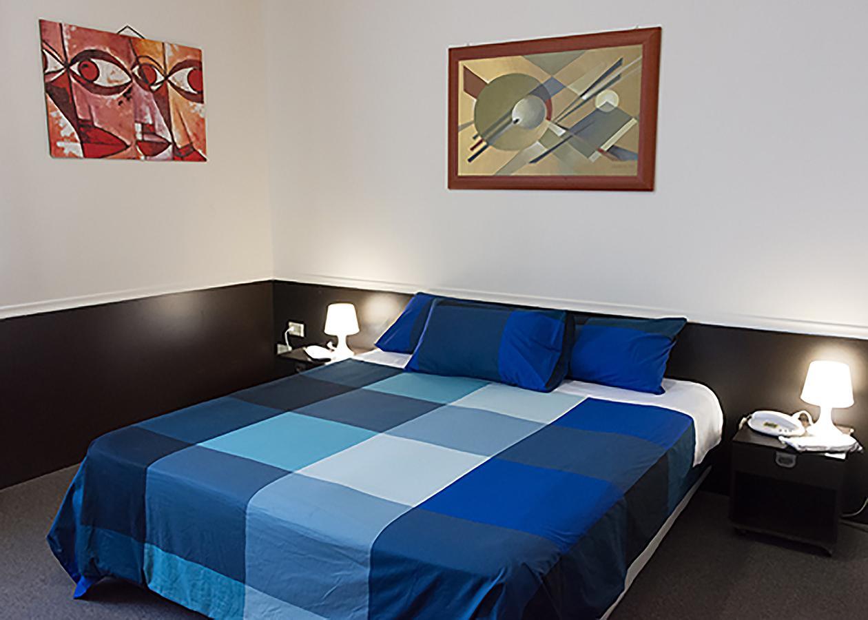 Hotel 7 Mari Bari Kültér fotó